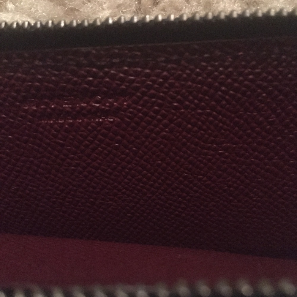 GIVENCHY
Eros Leather Zip Card Case - Picture 3 of 4